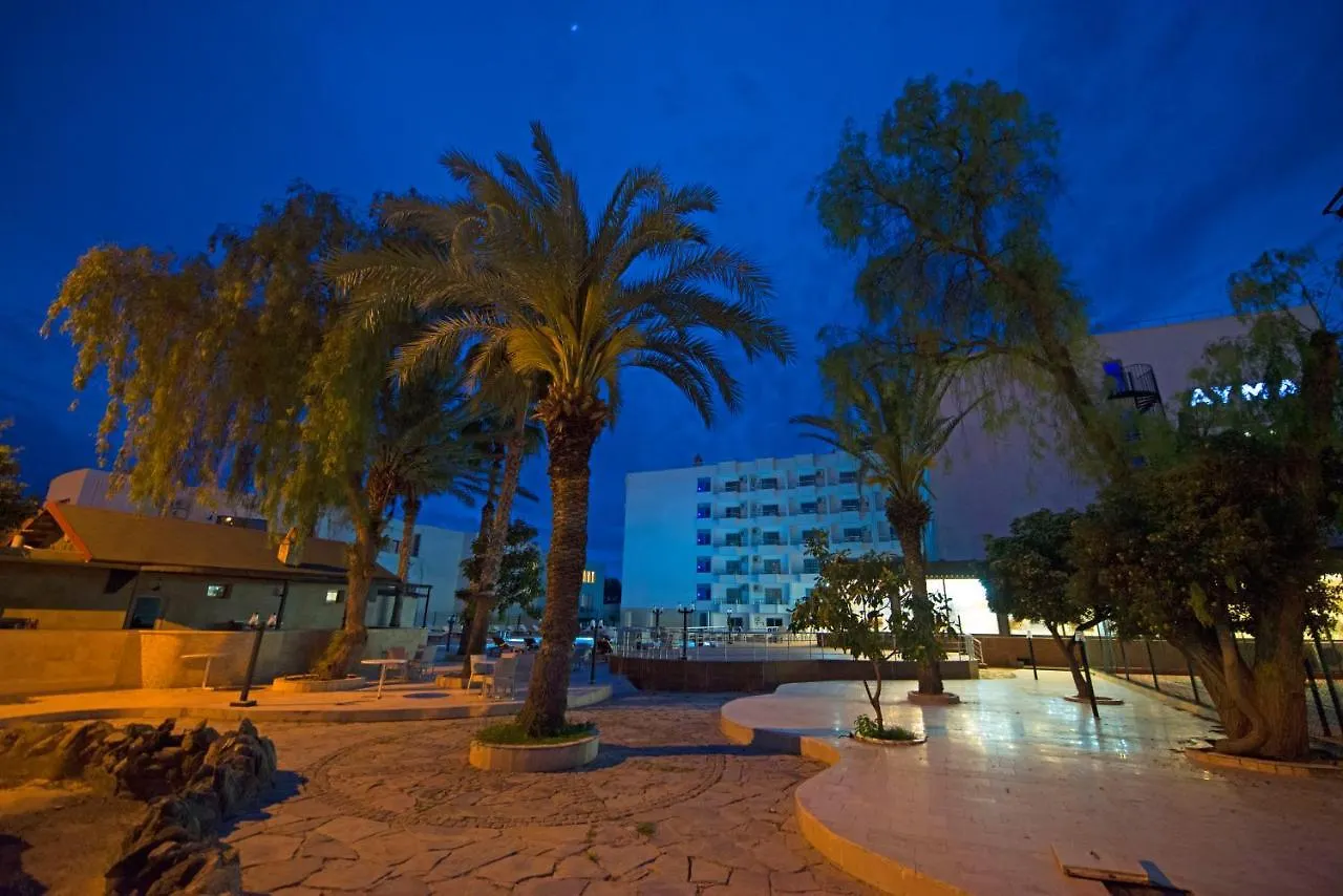 Ayma Beach Resort 쿠사다시 4*,