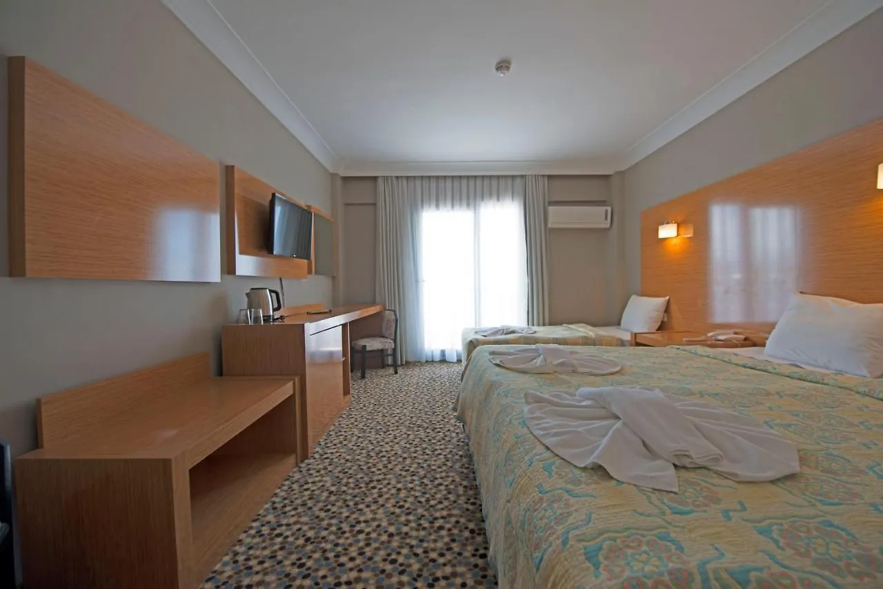 **** 호텔 Ayma Beach Resort 쿠사다시 터키