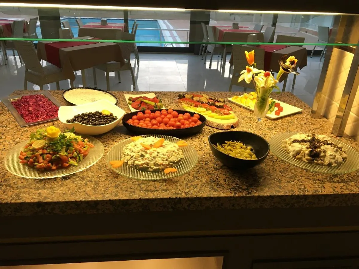 Ayma Beach Resort 쿠사다시 호텔