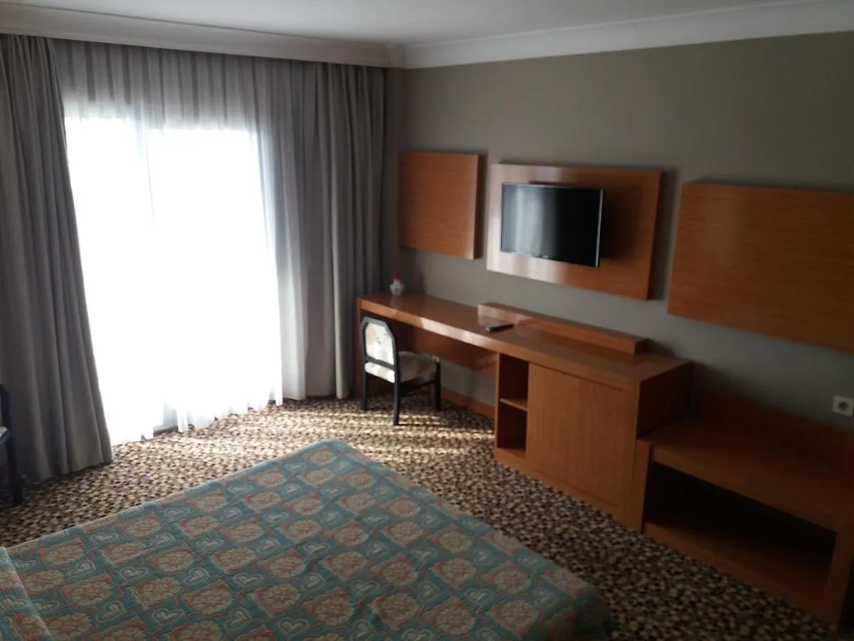 Ayma Beach Resort 쿠사다시 호텔