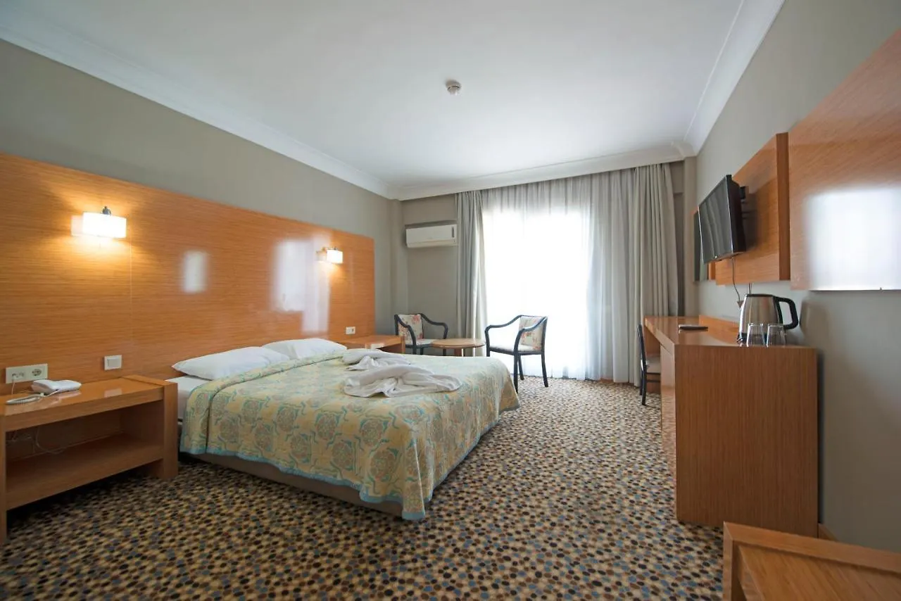 Ayma Beach Resort Kuşadası 4*,  Turkije