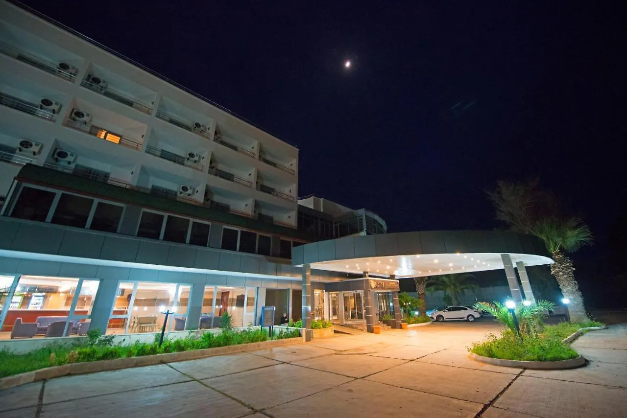 Ayma Beach Resort Kusadası 4*,
